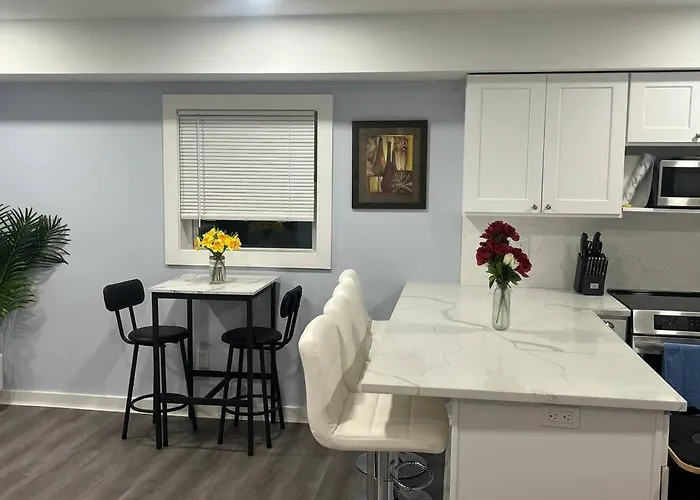Charming Unit In Yonkers Close To Nyc