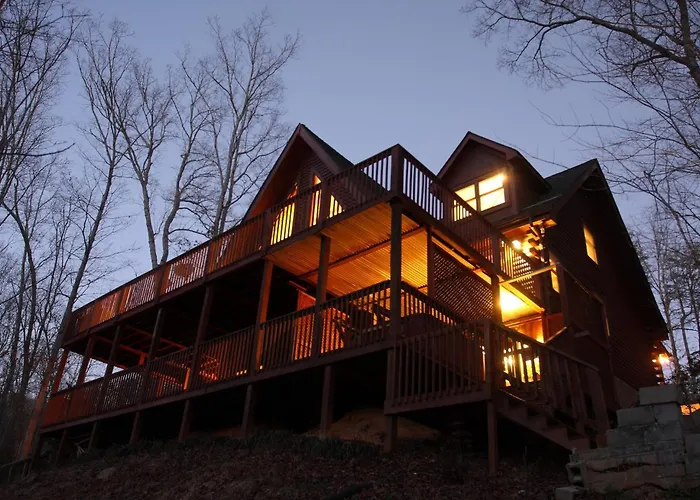 Laurelwood Lodge At Lake Lure, Nc - Sleeps 12