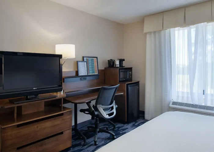 Fairfield Inn & Suites By Marriott Dayton Troy