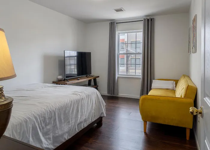 Huge 3Br Urban Gem Just 3 Miles To Nyc Plus Free Parking
