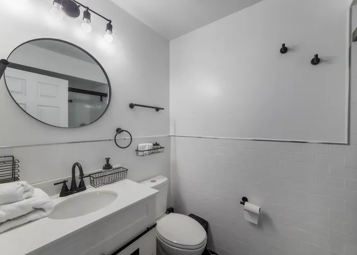 Huge 3Br Urban Gem Just 3 Miles To Nyc Plus Free Parking