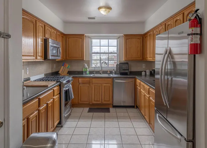 Huge 3Br Urban Gem Just 3 Miles To Nyc Plus Free Parking