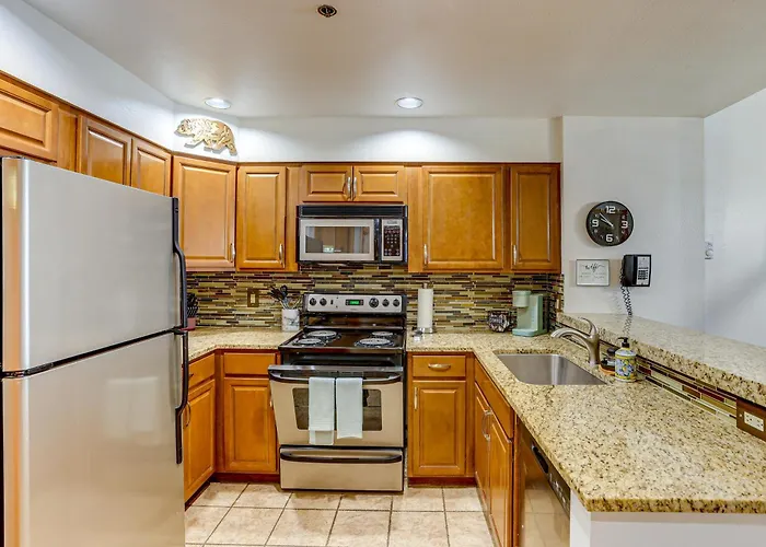 Walk To Ski Lift: Condo W/ Hot Tub In Durango!
