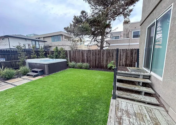 Coastal Retreat - Just Steps To The Beach
