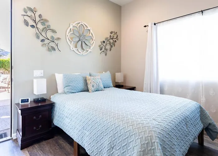 Private Casita In The Heart Of Palm Desert