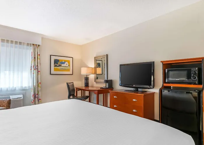 Best Western Plus University Park Inn & Suites