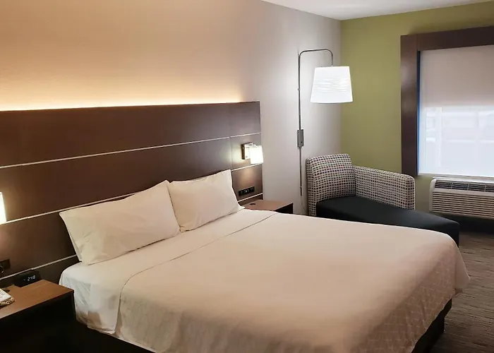 Holiday Inn Express Hotel And Suites Weslaco By Ihg