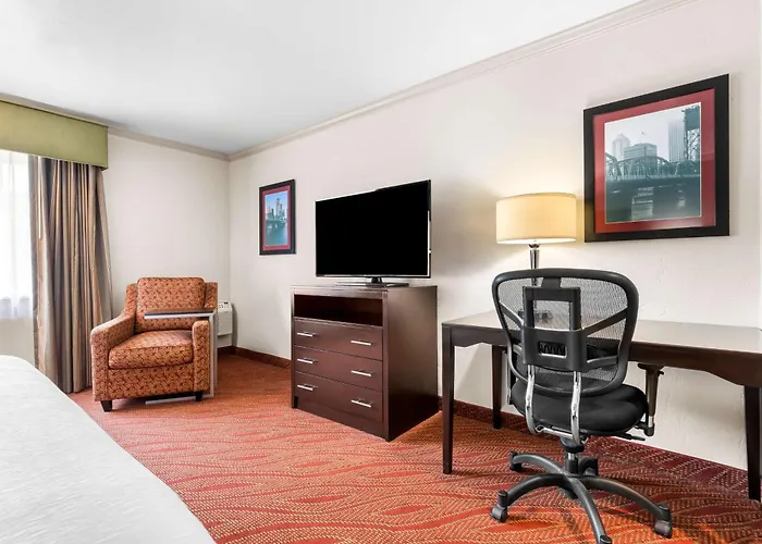 Best Western Plus Parkway Inn