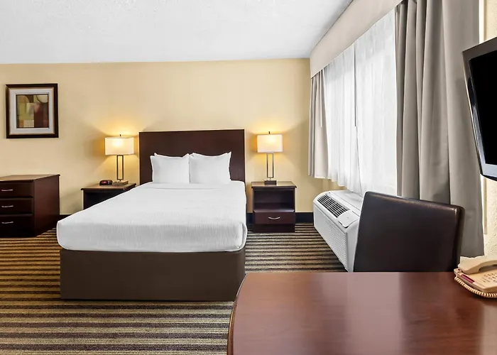 Quality Inn & Suites Vancouver - Hazel Dell