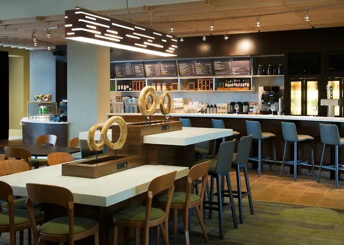 Courtyard By Marriott Seattle Everett Downtown