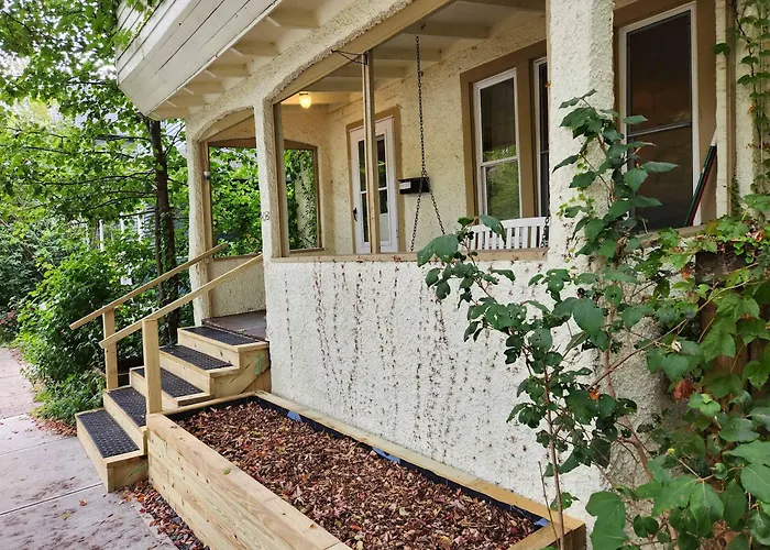 Cozy 3 Bedroom House In Downtown Ithaca