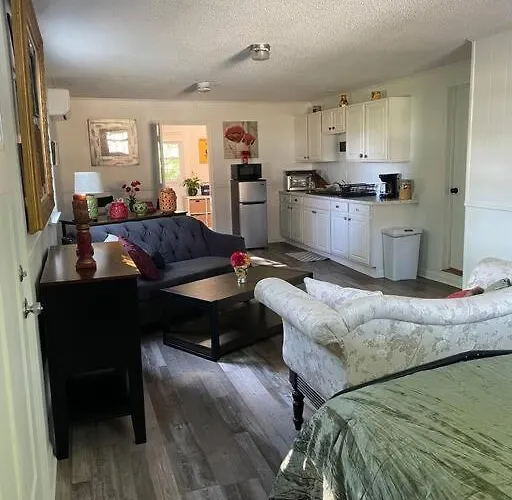 Ell'S Room