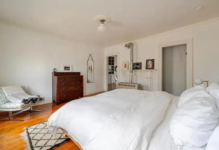 1Br Hudson Apartment 3Min Walk To Warren St For Two