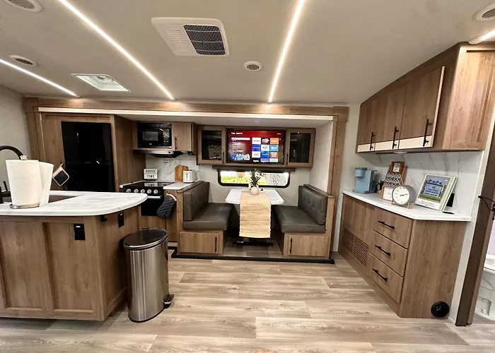 Camper Rv In River Ranch