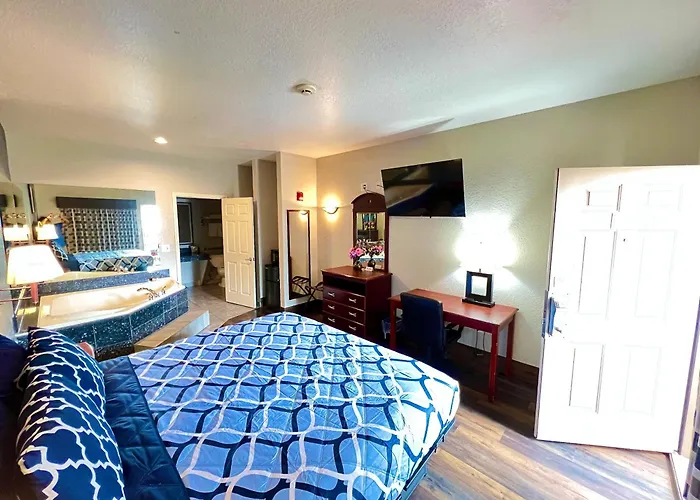 Magnolia Inn And Suites