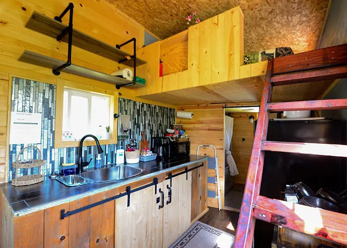 Bluetinyhome With Hottub