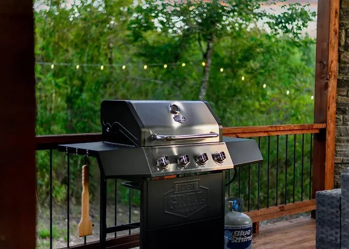Under The Stars - Secluded, Hot Tub, Firepit, Games
