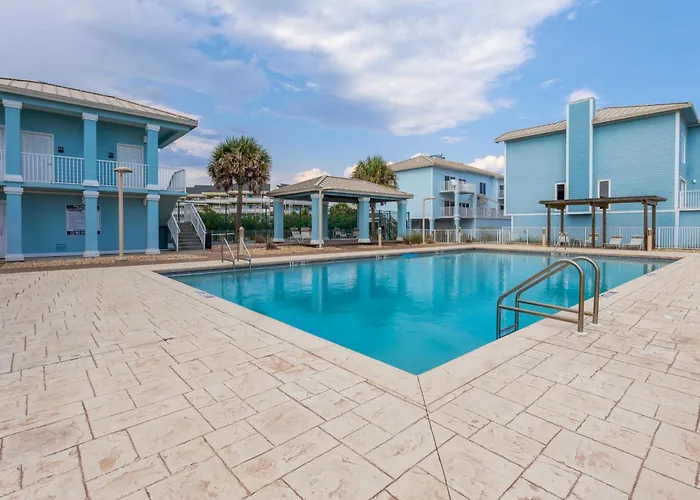 Portside Villa, No 36 Pet Friendly Beachfront Paradise Retreat