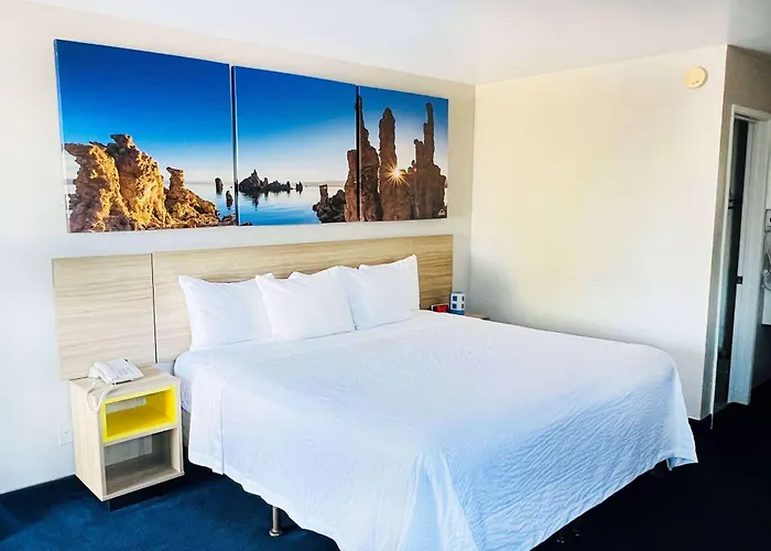 Days Inn By Wyndham Ridgecrest Near China Lake Naval Station