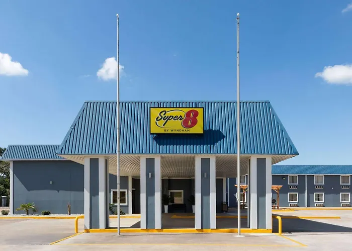 Super 8 By Wyndham Buffalo