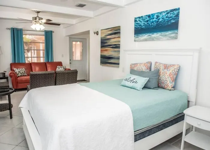 Aloha Apartments On The Intracoastal-Walk To The Beach