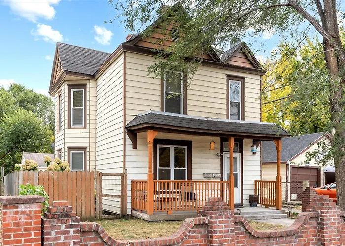 2Br Apartment With Private Office Near Downtown - Dahlia