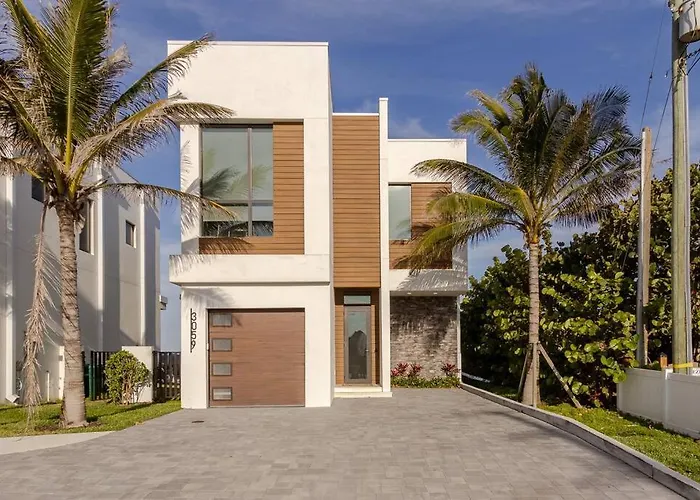 Oceanfront 4-Bed Designer Villa With Private Pool