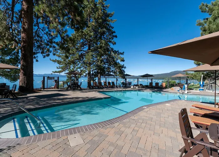 Red Wolf Lakeside Lodge