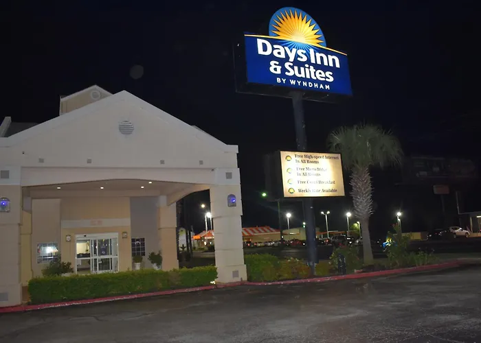 Days Inn By Wyndham Nacogdoches/Sfa University/Downtown