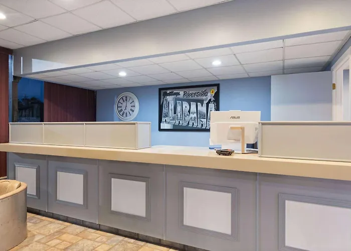 Super 8 By Wyndham Riverside Al
