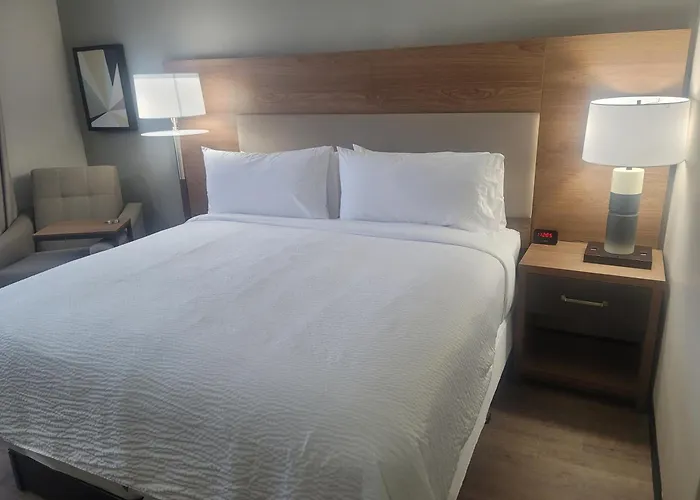 Candlewood Suites Southfield - Detroit By Ihg