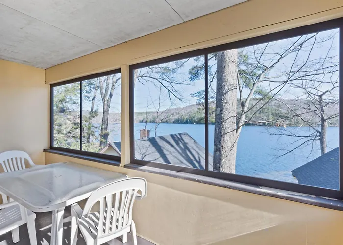 Waterfront 2 Bedroom On Squam
