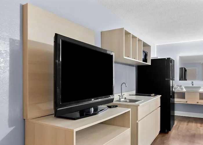 Suburban Studios by Choice Hotels: New Rooms with Kitchens & Premium Amenities