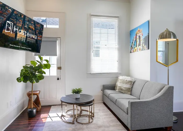Fabulous Cottages With City Views