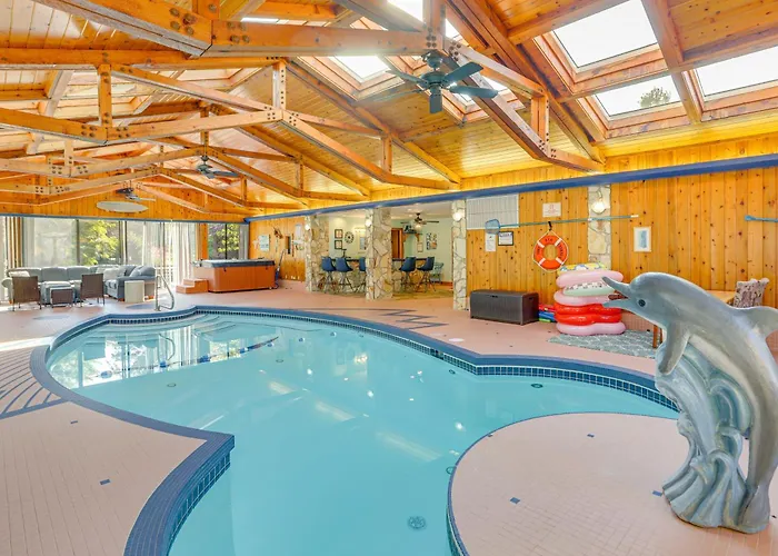 Vermilion River Home W/ Hot Tub & Private Dock!