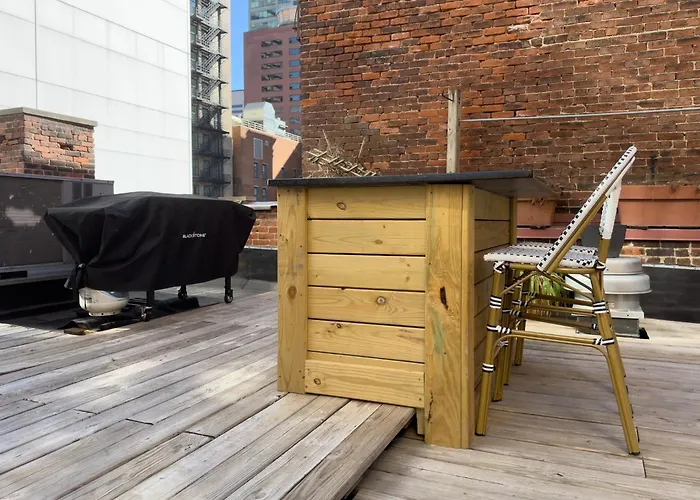 The Historic Lyric Penthouse With Private Rooftop