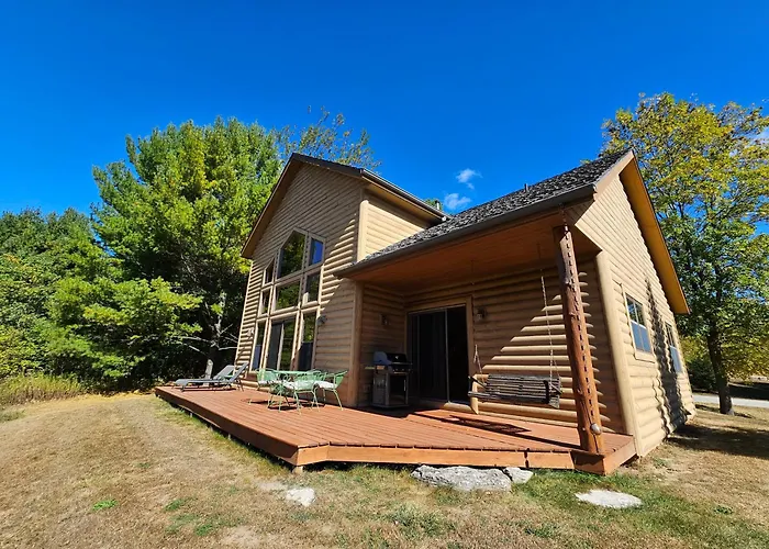 Chanticleer Cabins