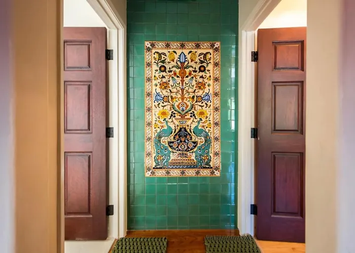 The Library Suite - The Marlowe Boutique Hotel