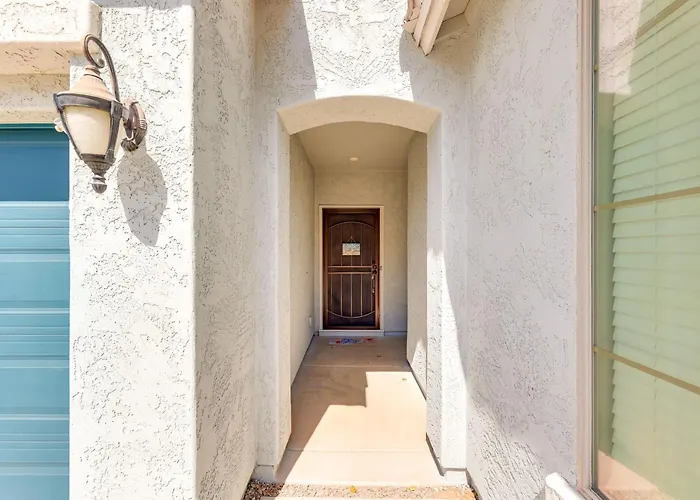 Near Parks & Golf: Maricopa Home W/ Covered Patio!