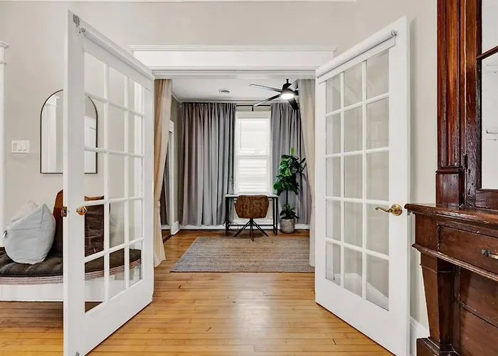 New! Fun & Style Eastside Mke Best Day Townhouse