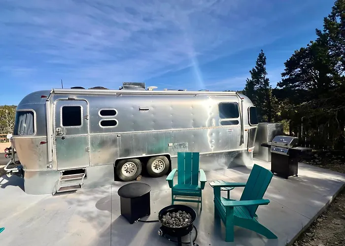 Airstream Canyon