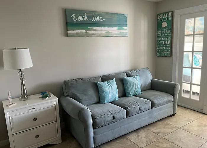 Sunset Harbor Palms - Mason Beach Retreat
