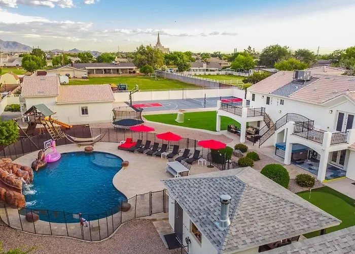 Lefairview Chateau- Pickleball Heated Pool Jacuzzi