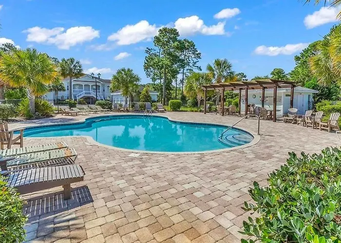 Pool View In Pawleys Island