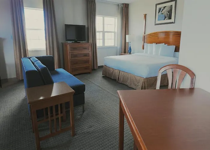 Host Inn An All Suites Hotel