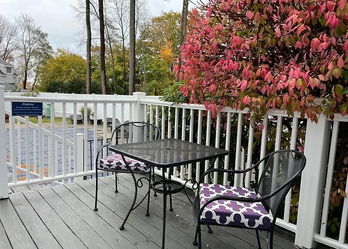 Abalonia Inn