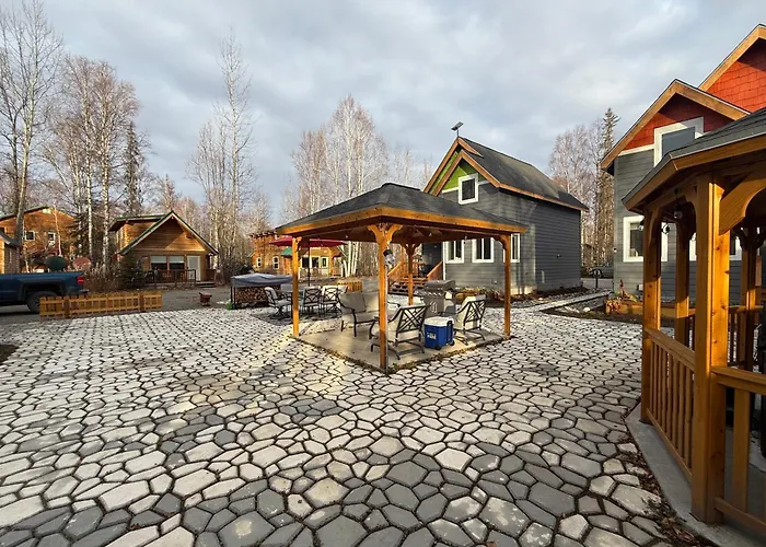 Talkeetna Log Cabin With Hot Tub Unit 2