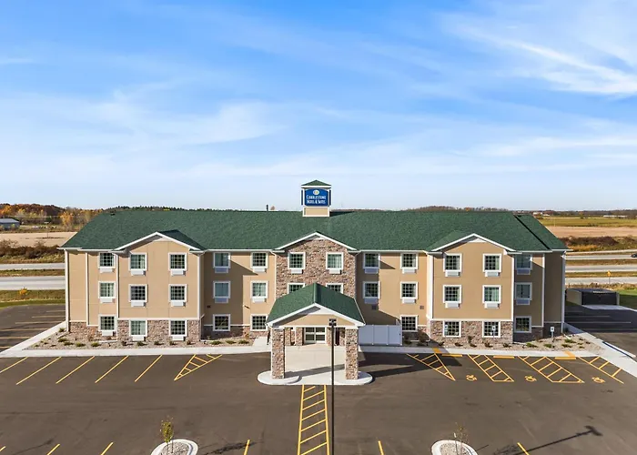 Cobblestone Hotel & Suites Denmark - Green Bay