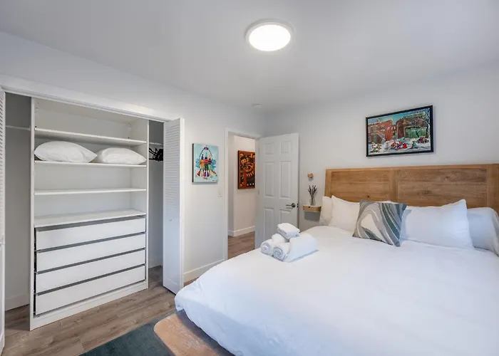 Contemporary Alaska 2-Bedroom Apartment