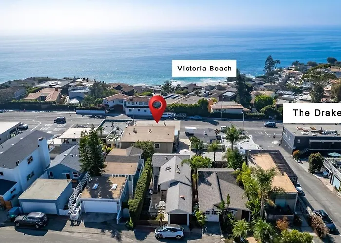 Ocean Views! Steps From Victoria Beach, Lux Design